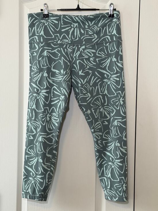 Athena Pants - Athleta Elation Textured 7/8 Leggings-Large-Floral Sketch Minimali Green